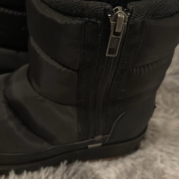 UGG WINTER BOOTS  US SZ 7 - Picture 2 of 13